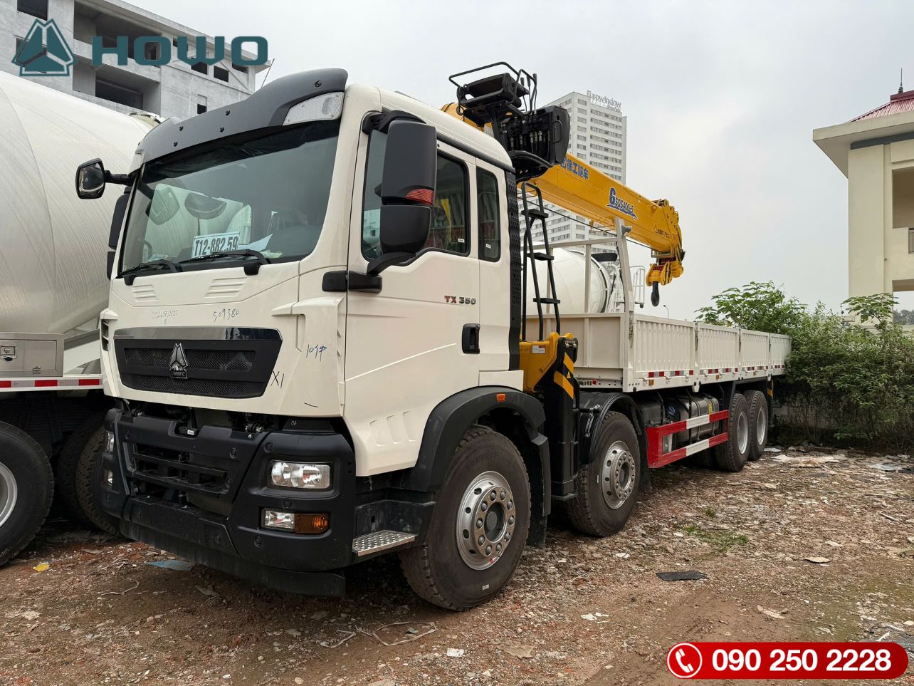 Xe Cẩu HOWO 4 Chân Cần 16 Tấn